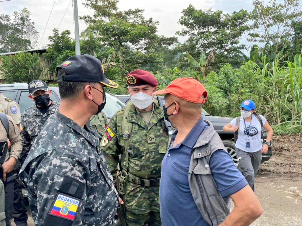 900 soldiers carry out an operation against illegal mining in the Amazon