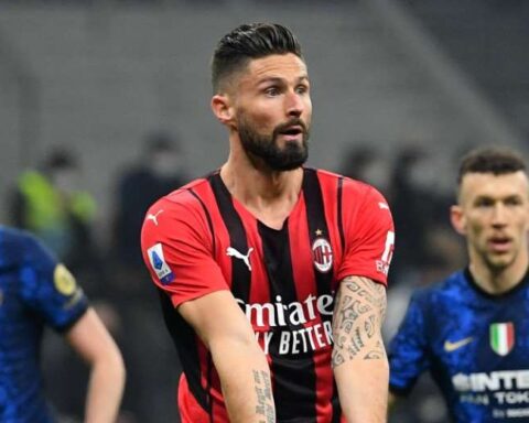 A brace from Giroud decides for AC Milan the derby against Inter