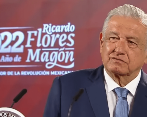 AMLO proposes allocating official advertising money in depth so that journalists have access to health and pension