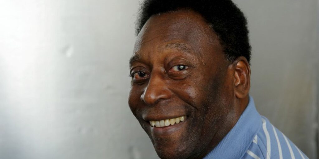 Admitted to treat cancer, Pele recovers from urinary tract infection