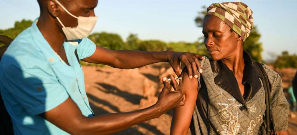 Africa needs to multiply its vaccination rate by six