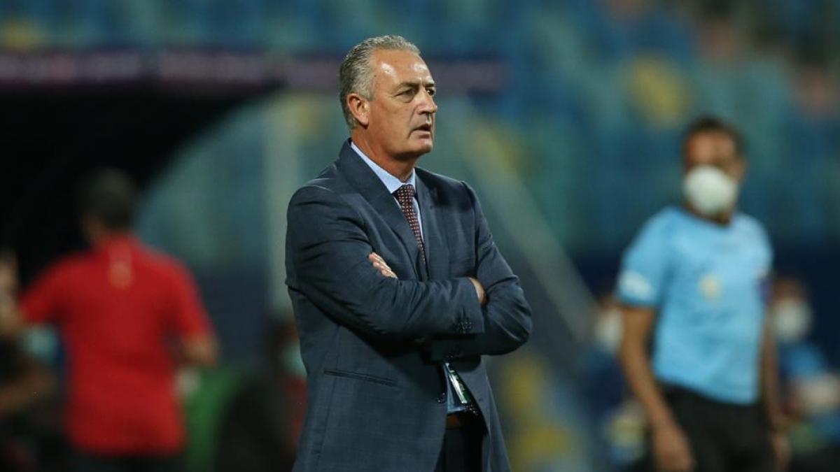 Alfaro: "The VAR is taking away the essence of football"