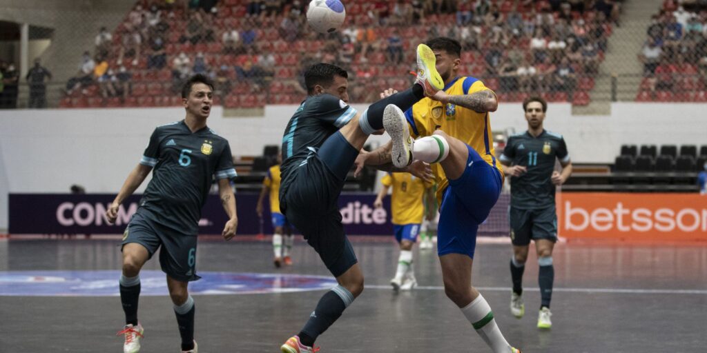 Argentina beats Brazil in futsal Copa America semifinals