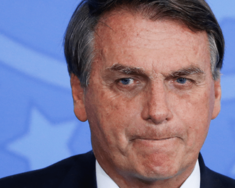 Bolsonaro confirms his visit to Russia despite tension over Ukraine