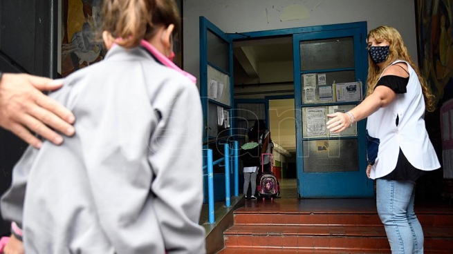 Buenos Aires authorities and teachers meet by parity a few days before the start of classes