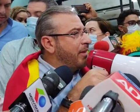 Calvo's house arrest leaves the defense and the accusing party with little flavor