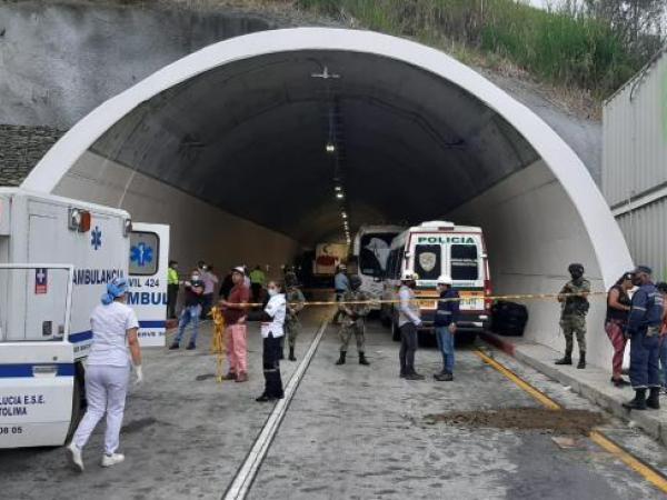Charges to the center that issued a review of the accident truck in La Línea