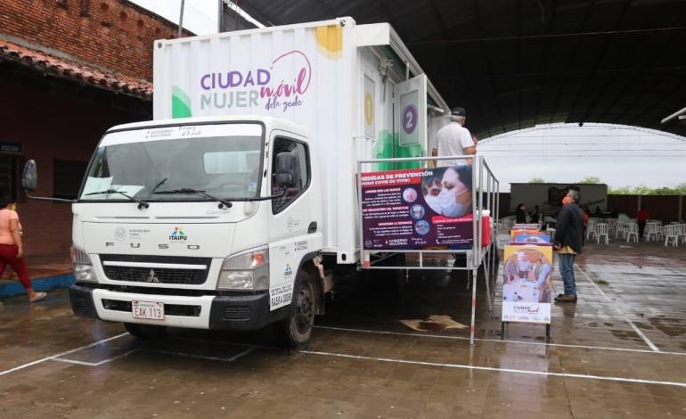 Ciudad Mujer Móvil will make the first stop of the year in Itapúa