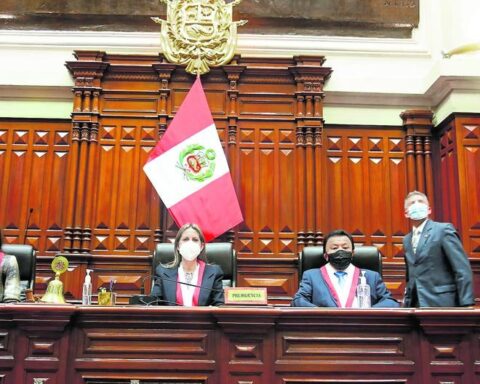 Congress would not change the date to receive the cabinet of Aníbal Torres