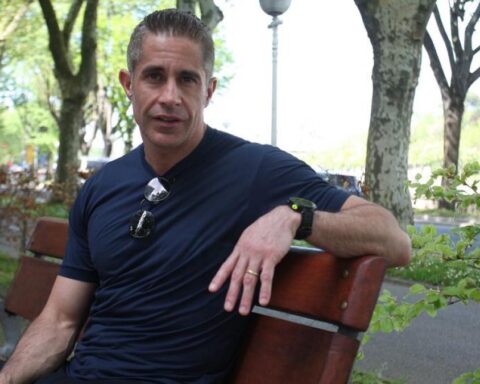 Corinthians dismisses Sylvinho