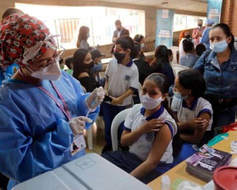 Covid: in one year, 63.7% of the Colombian population is immunized