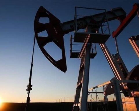 Crude oil well above 100 dollars due to the Russian offensive in Ukraine