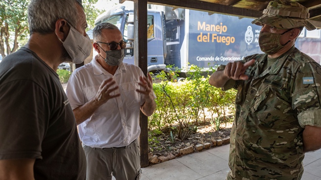 Defense and Environment coordinated with Corrientes authorities the fight against the fires