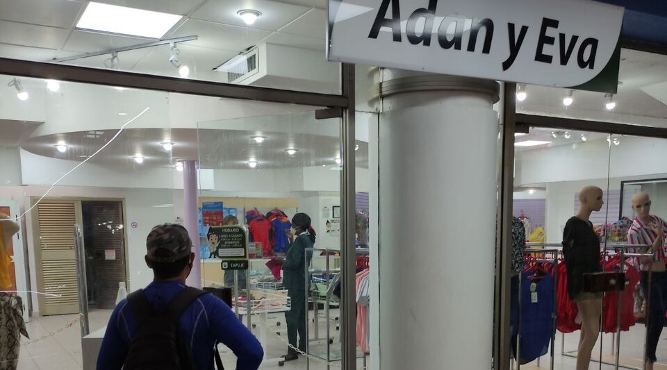 Dollar stores are "a measure of social justice"according to the Cuban Minister of Economy