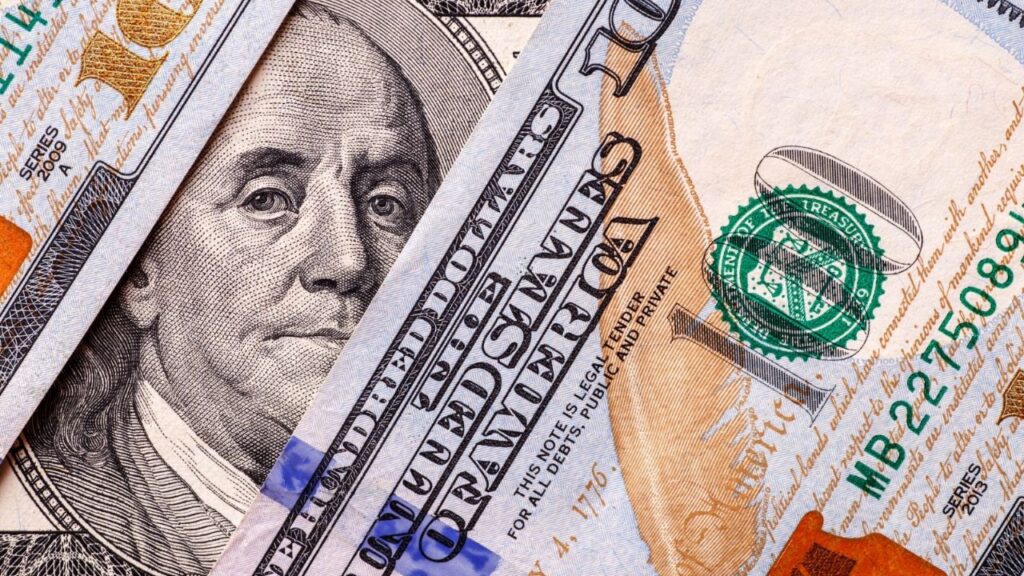 Dollar today: how much is the foreign currency trading for this Thursday, February 3