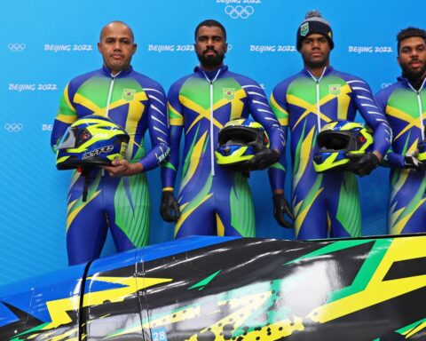 Edson Bindilatti retires from bobsled with historic final in Beijing