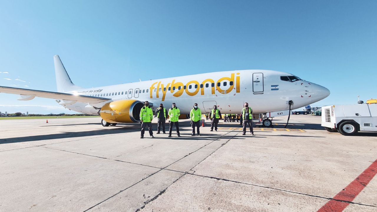 Flybondi: the airline that is looking for more than 400 Argentines to add to its staff