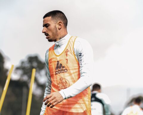 El delantero brasileño Thiago Galhardo, durante un entrenamiento del Celta.