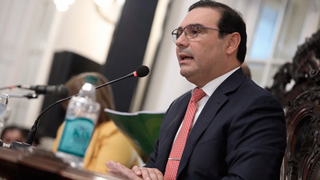 Governor Valdés said that he spoke with the President, who "was made available"