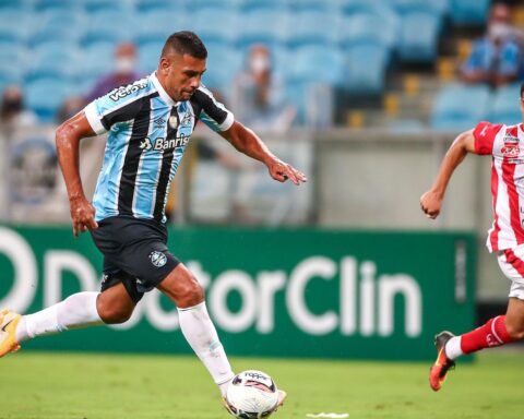 Gremio takes the lead in the Campeonato Gaúcho