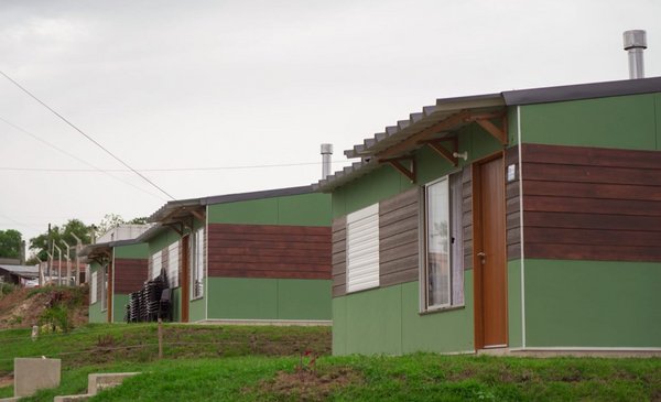 Homes with wood: Mevir managed to cut costs by 40% and time by half