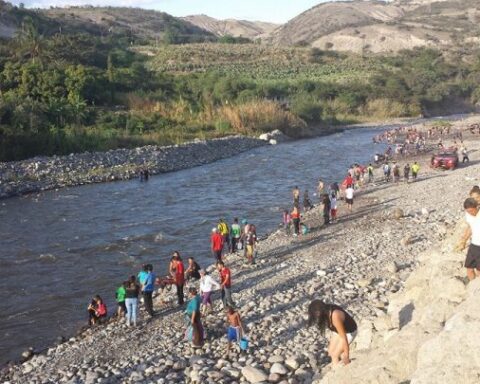 Coangue. Tras un año de suspensión por la pandemia, a las orillas del río Chota se retomará este tradicional evento.