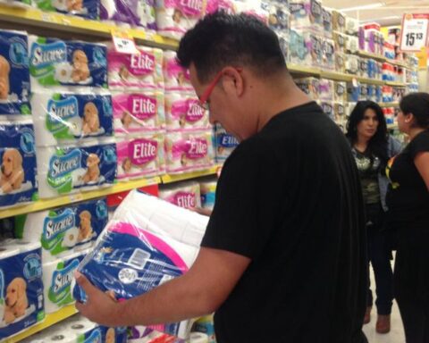 Imports of toilet paper and baby diapers decrease due to global logistics crisis