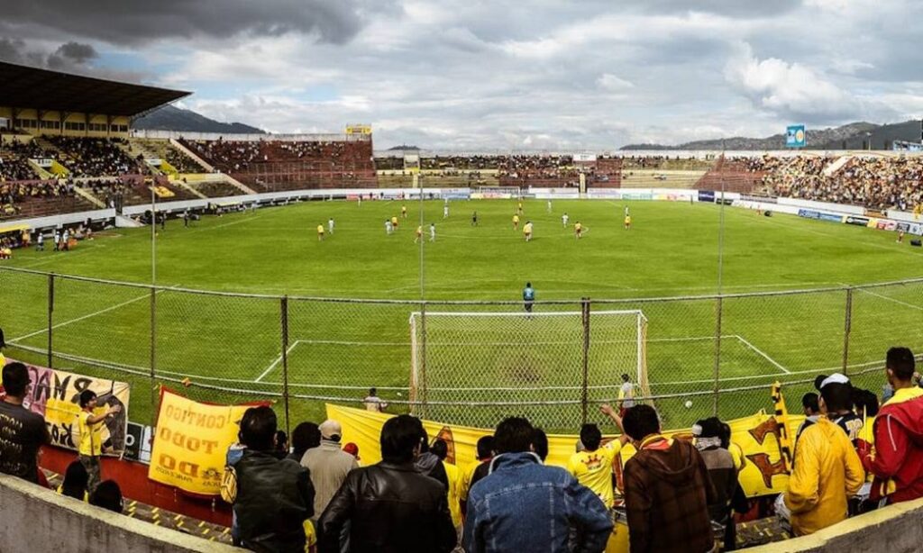 Afuera del estadio del club de Sangolquí se colocará un punto de recolección de donaciones.