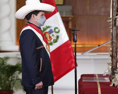 (LIVE) Pedro Castillo will swear in the new premier and ministerial cabinet today at 5:30 pm