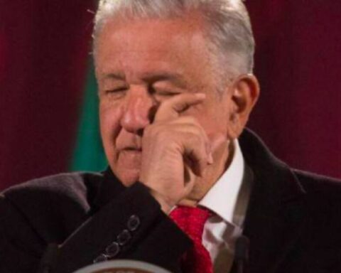 #LaEstampa |  AMLO's tears