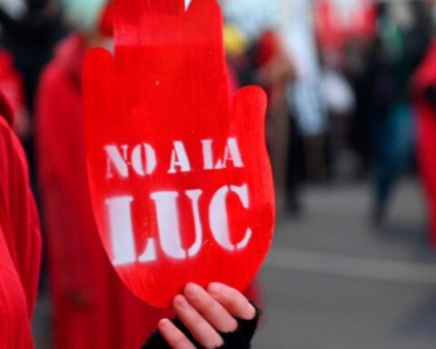 Leaders and militants of the government coalition and Popular Unity call to vote for Yes