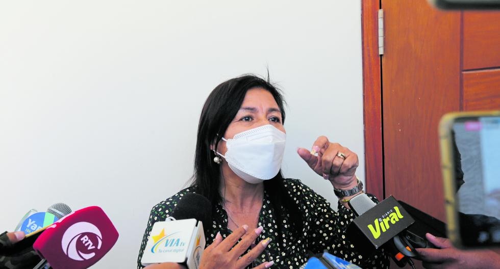 Mayor of Ocoña says they wanted to "silence" her in Congress
