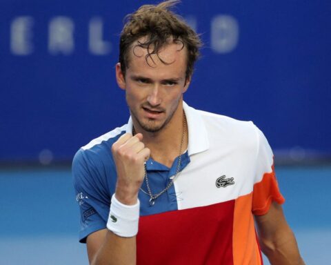 Tennis - ATP 500 - Abierto Mexicano - The Fairmont Acapulco Princess, Acapulco, Mexico - February 24, 2022 Russia's Daniil Medvedev reacts during his quarter final match against Japan's Yoshihito Nishioka REUTERS/Henry Romero