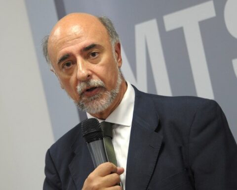 Mieres asks the Conaprole union to suspend the strike while a solution is negotiated