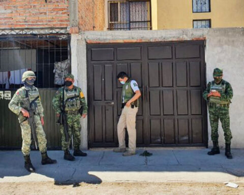 Migration detains 25 Cubans hidden in a house in the Mexican state of Jalisco