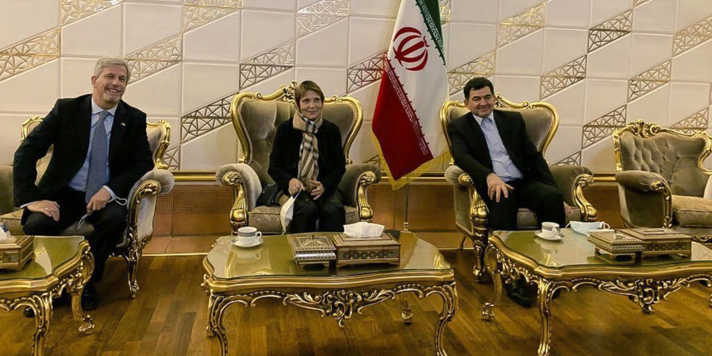 Minister travels to Iran to try to expand fertilizer supply