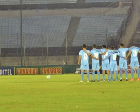 Minute of silence in Uruguayan football in tribute to victims of the war