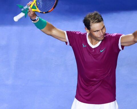 ACAPULCO, MEXICO - FEBRUARY 22: Rafael Nadal of Spain celebrates during a match between Rafael Nadal of Spain and Denis Kudla of the United States  as part of day 2 of the Telcel ATP Mexican Open 2022 at Arena GNP Seguros on February 22, 2022 in Acapulco, Mexico. (Photo by Hector Vivas/Getty Images)