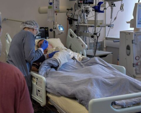 New drop in infections and deaths from coronavirus: what the latest health report says