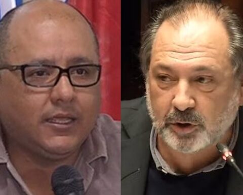 Olivera says that the government uses money from Uruguayans for the campaign and Gandini replies that the scoundrels want to dirty