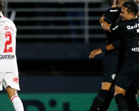 On a Hyoran night, Bragantino beats São Paulo in the Paulista Championship