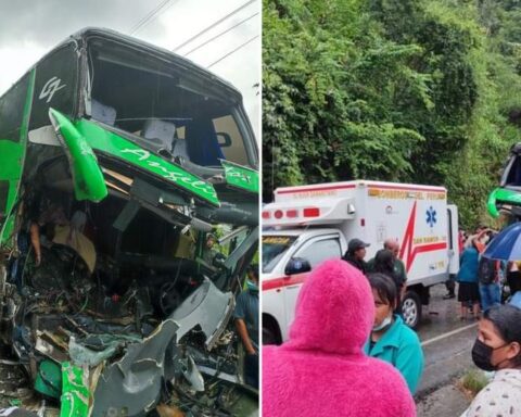 One dead and fifteen injured leaves strong collision between passenger bus and truck in Selva Central