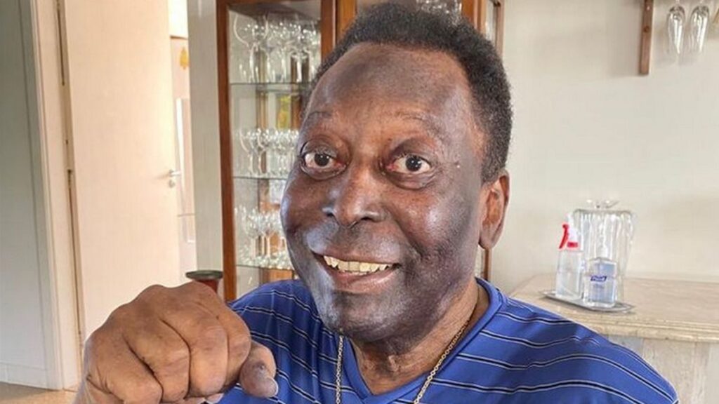 Pelé en una foto subida a sus redes sociales.