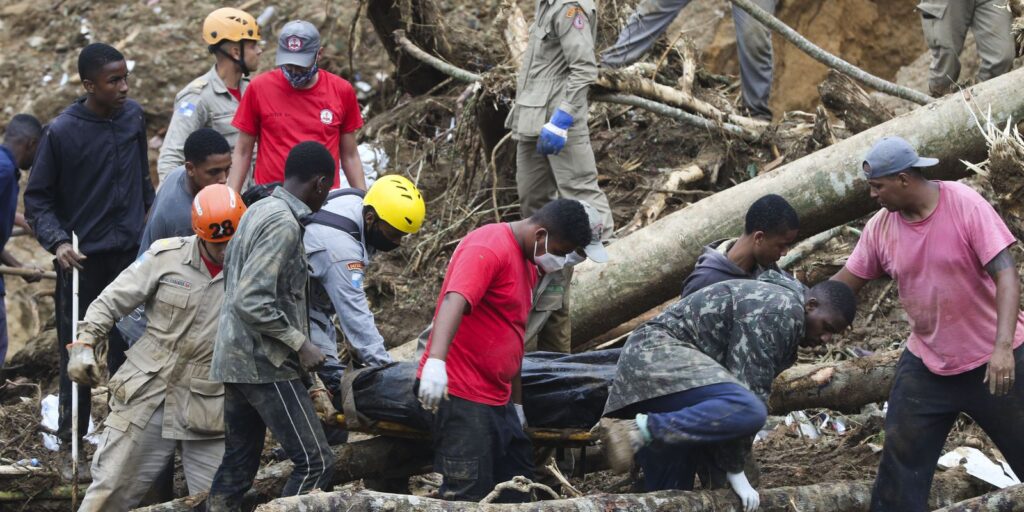 Petrópolis: cemetery improvises graves to receive rain victims