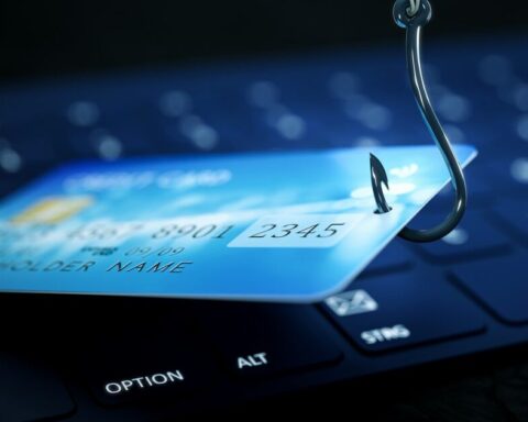 Phishing dominates fraud among bank users