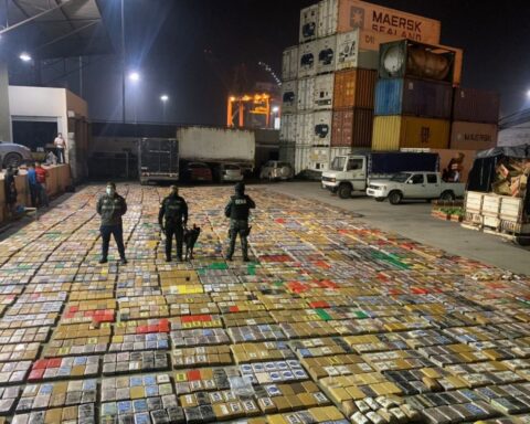 Police seize almost 7 tons of drugs in Guayaquil