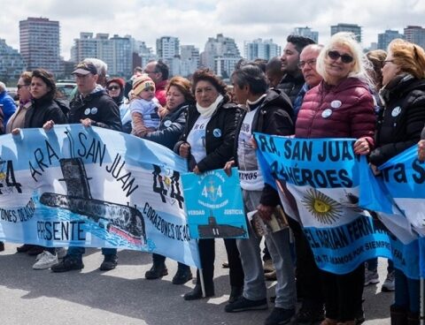 Relatives of those who died in the ARA San Juan ask that Macri not be able to travel to Uruguay