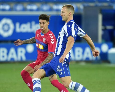 Rodrigo Ely, ready to return to Brazil, explains his departure from Alavés