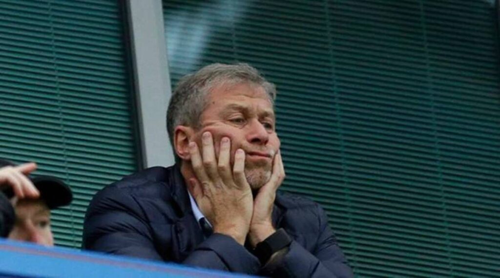 Russian Abramovich leaves Chelsea to found the club