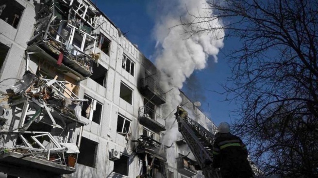 Russian bombing began in Ukraine and global tension grows